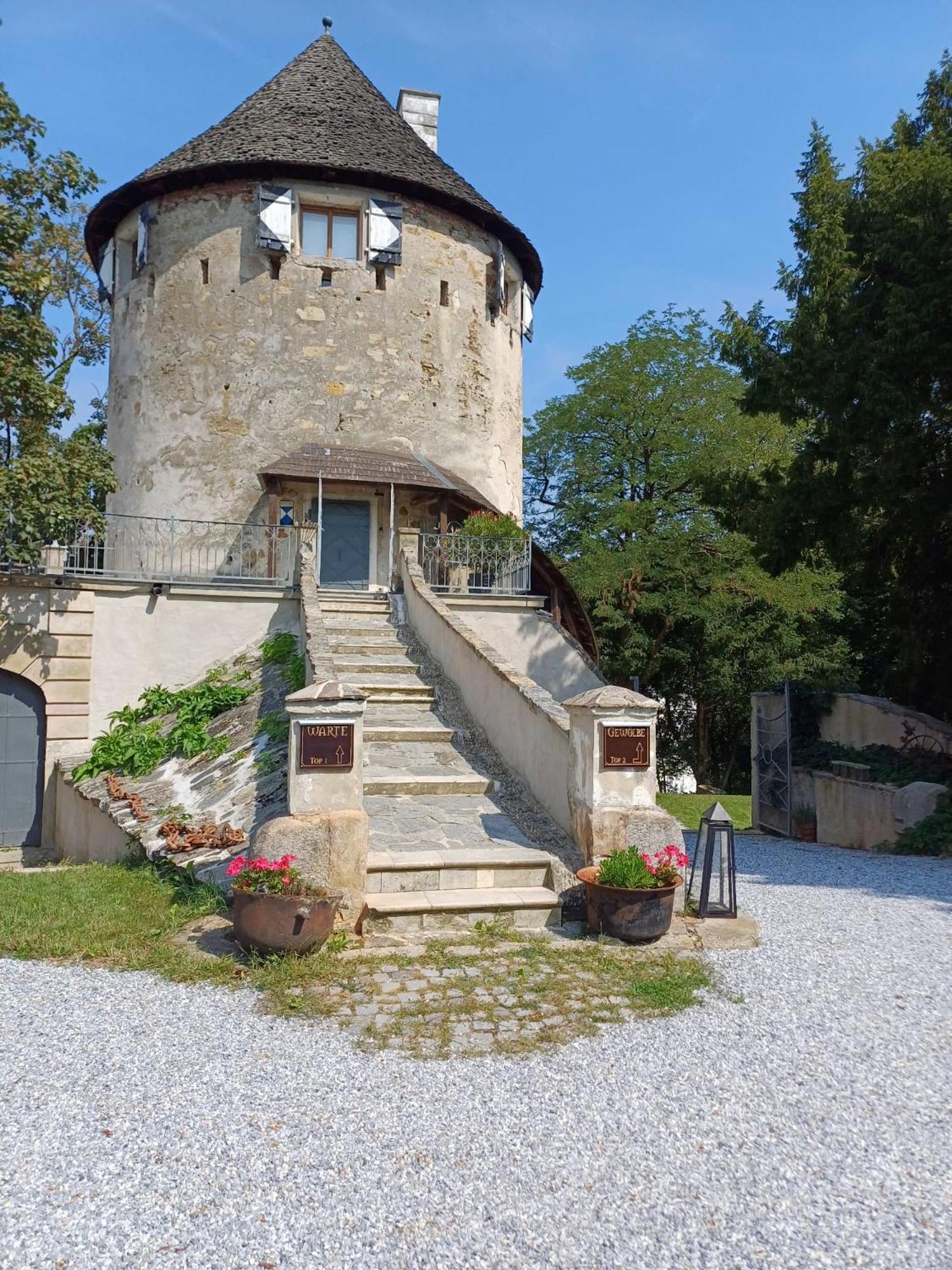 Der Turm Leiben Apartments Екстер'єр фото